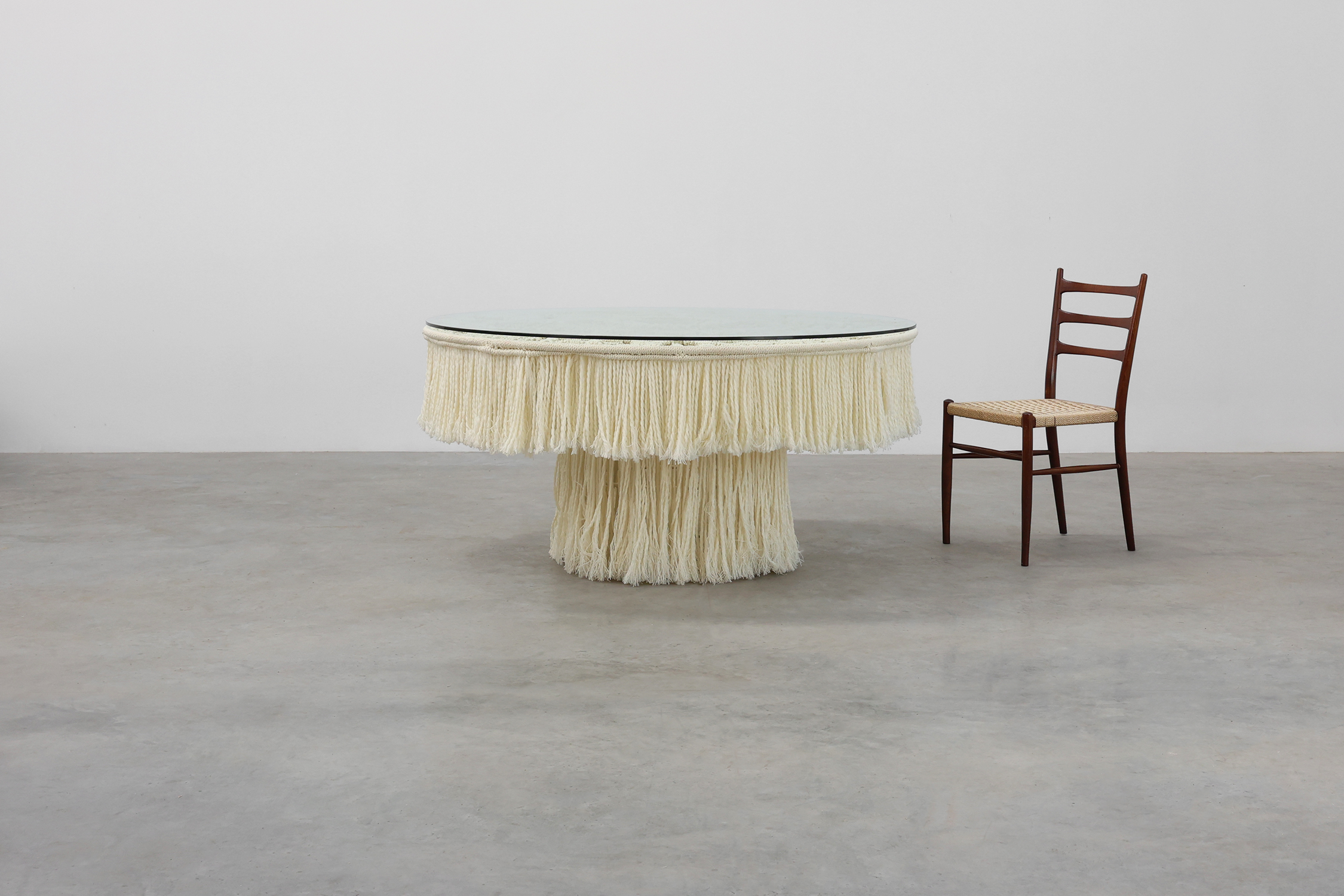 Monumental white dining table with glass top and macram&eacute; in Hollywood regency style, Italy 20th century thumbnail